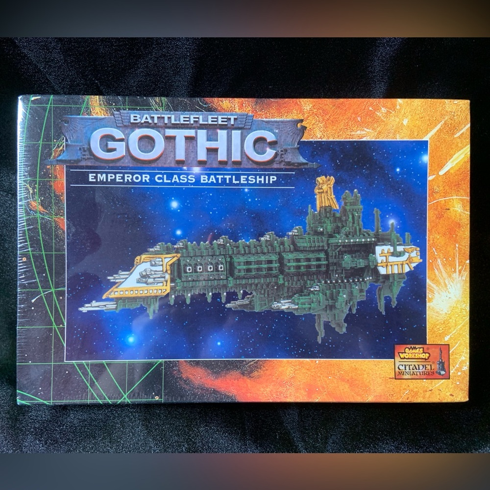 Vintage Warhammer 40000 Battlefleet Gothic Emperor Class Battleship Model